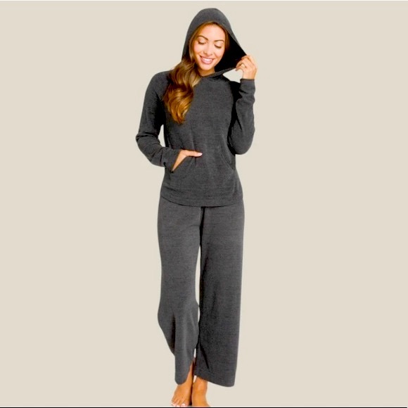 Barefoot Dreams Other - Barefoot Dreams Set CozyChic Ultra Lite Top Bottom